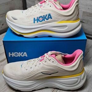HOKA Bondi 9 Women’s 9.5 (B) – Cream/Pink – Max Cushion Road Running
